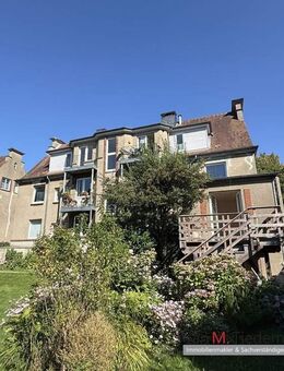 Bestlage Lübeck St. Gertrud: Mehrfamilienhaus mit 2 Häusern und 11 Wohnungen auf 1.777 m² Eigenland - Lübeck