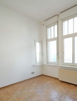 Bezugsfrei! Helle 4-Zi.-ETW im 1. OG mit Balkon! - Stuttgart