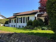 Exklusive Villa im Landhausstil am Rhein - Großzügiges Wohnen mit Einliegerwohnung und Rheinblick - Küssaberg
