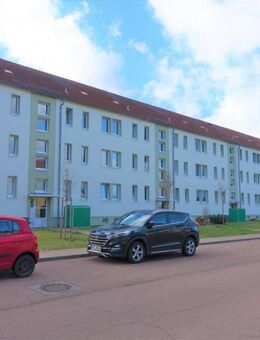 2-Raumwohnung im Erdgeschoss mit bodengleicher Dusche - Braunsbedra