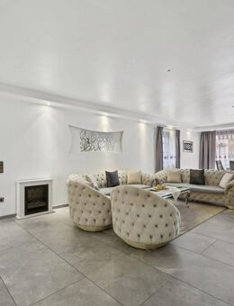 Eschweiler: Großzügiges Zweifamilienhaus mit viel Potenzial in Toplage von Stich - Eschweiler