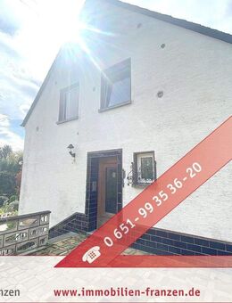 Morscheid: renovierungsbedürftiges Ein- oder Zweifamilienhaus mit großem Grundstück, 2 Garagen und viel Potenzial will wachgeküsst werden ! - Morscheid