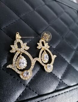 Ohrringe in goldene Farbe - Senden (Bayern)