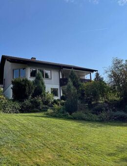 EFH mit viel Platz - bis zu 4 Kinderzimmer möglich - WF ca. 215 m² - Grst. ca. 910 m² - Doppelgarage - Hof/Saale - Hof