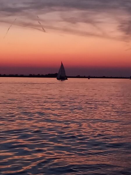 Attraktiv,Niveau,und Humor sucht, - Lindau (Bodensee)