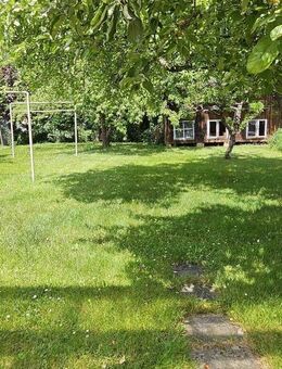 Wohnen und Leben in Ebermannsdorf - Wohnhaus mit 2 Wohnungen und herrlichen Garten zum Wohlfühlen - Ebermannsdorf