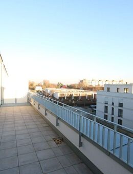 Familienfreundliche 4-Zimmer-Wohnung mit Dachterrasse - Bonn