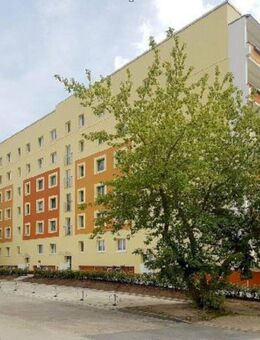 2-Raum Wohnung mit Balkon ab 15.12.2025 - Waren (Müritz)