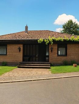Großzügiger Bungalow mit Einliegerwohnung und herrlichem Garten in Hanglage! - Albersweiler