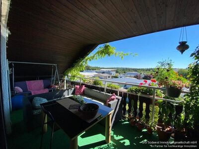 Hübsche Dachterrasse mit schönem Ausblick sehr wenige Heizkosten mit Einbauküche und PKW -Stellplatz