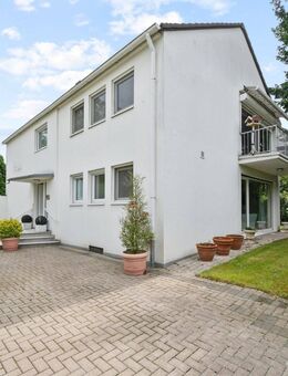 Erbpacht: Großzügiges Familienidyll in bester Lage - Einfamilienhaus mit Pool und Garten in Kalkum - Düsseldorf