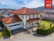 Licht, Luxus, Lebensqualität: Nachhaltiger Wohnkomfort im modernen Landhausstil. - Teisendorf