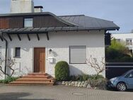 Wunderschöne Doppelhaushälfte mit Garage, Balkon und Garten, in Gauting - Gauting