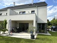 Topmoderne Doppelhaushälfte, hochwertig ausgestattet, in ruhiger und beliebter Lage von Baiersdorf, Baujahr 2023 - Baiersdorf