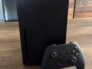 Xbox Series X mit 1 Controller - Villingen-Schwenningen