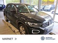 VW T-Roc, 1.5 TSI Sport R-Line Digital, Jahr 2022 - Bad Nauheim