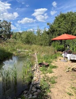 Gemütliches Familienidyll mit kleinem Teich, naturbelassenem Garten und Nebengelass - Werder (Havel)