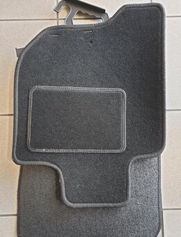 Z1020333-1 Teppichmatten-Set vorn L200 K60 Einzelkabine Nadelfilz - Hannover Vahrenwald-List