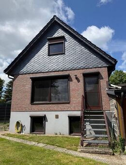 Solides 2-Familien- / Mehrgenerationenhaus mit 3 WE - ruhige Lage, vielseitige Nutzung mit Potenzial - Ahrensburg