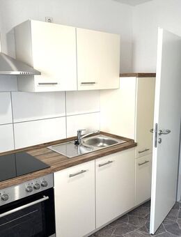 ++ WBS ERFORDERLICH - GEMÜTLICH mit Einbauküche und Balkon ++ - Remscheid