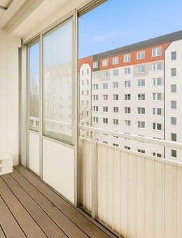 Möblierte 3-Zimmer-Wohnung mit Loggia - ideal für eine Wohngemeinschaft - Berlin