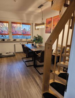 Moderne Maisonette-Wohnung auf zwei Etagen mit zwei Eingängen – stilvoll und großzügig! - Nürnberg
