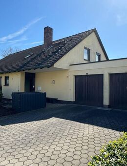 Hochwertiges Zweifamilienhaus mit Doppelgarage - Mainleus