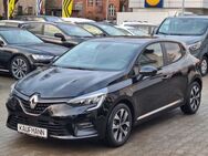 Renault Clio, 1.0 V Evolution TCe 90 EU6d, Jahr 2023 - Berlin