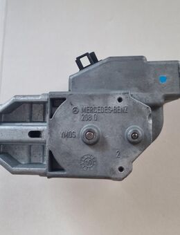Mercedes Benz W123 Lenkschloss Gebraucht und Funktioniert - Wedel