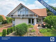 Exklusives Wohnen mit unverbaubarem Panoramablick in Preußisch Oldendorf! - Preußisch Oldendorf