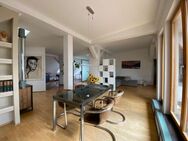 Wunderschöne Dachgeschoss-Wohnung mit großer Südterrasse - Berlin