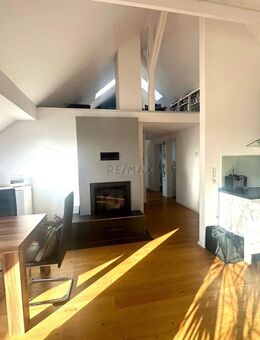 Moderne 3,5-Zimmer-Galeriewohnung mit Loggia im Herzen von Göppingen - Göppingen