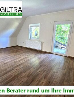 Top-saniert & bezugsbereit - Stilvolle Obergeschosswohnung mit Balkon in Börger - Börger