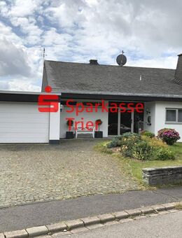 Freistehendes Traumhaus mit Weitblick ins Grüne in Gusterath - Gusterath