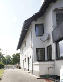 Geräumiges Zweifamilienhaus mit Bürotrakt - Riedstadt