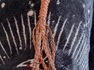 AB 18! * SM Peitsche Mini Flogger * 23 cm * geflochten braun PU Leder * für unterwegs & Handtasche * Striemen * Schmerz * Kink * Fetish * vegan - Nürnberg