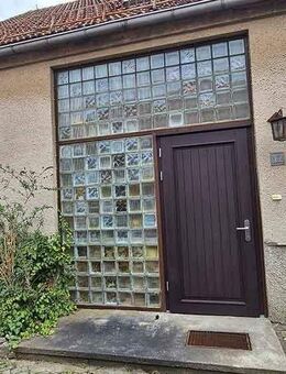 **Zwischen Blüten und Dornen - Schönes Einfamilienhaus mit Sanierungsbedarf** - Nossen