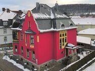 Herrschaftliches Wohnen im Herzen der Villa: Vollmöblierte 2-Raum-Wohnung zu vermieten - Themar