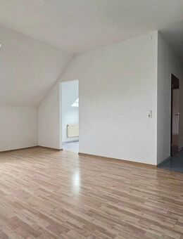 2-Raum Dachgeschoßwohnung - Chemnitz