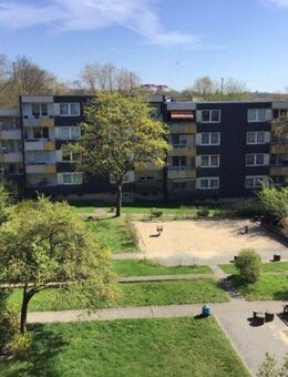 Mitten in Steele! Familiengerechte 3-Raum-Wohnung mit großem Balkon! WBS erforderlich! - Essen