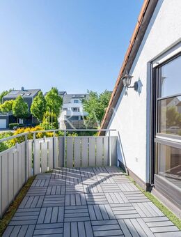 Charmante 3-Zimmer-DG-Wohnung mit zusätzlicher Fläche in Waiblingens Toplage - Waiblingen