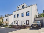 Doppelhaushälfte in Toplage von Bad Schwalbach. Neuwertige Immobilie mit 117 qm aus 2021. - Bad Schwalbach