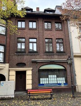 Wo alte Mauern Geschichte tragen: Wohn- und Geschäftshaus im Zentrum von St.Tönis - Tönisvorst