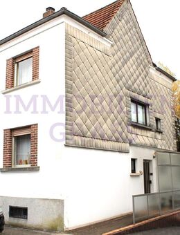 SEHR GEPFLEGTES EINFAMILIENHAUS IN GUTER WOHNLAGE VON ST. INGBERT - ROHRBACH - Sankt Ingbert