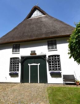 Reetgedecktes Traumhaus mit großem Grundstück und Einliegerwohnung - Stilvoll & Besonders - Kaaks