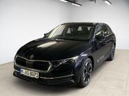 Skoda Octavia, 2.0 TDI Combi Selection |||, Jahr 2022 - München