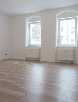 Sonnige 1-Raum Wohnung im 1.OG mit großer Küche in ruhiger Wohnlage von Meißen - Meißen