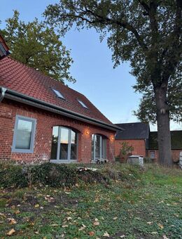 Wie Neubau: Modernes Wohnen im Grünen - 2-Zi.-Studiowhg. mit Top-Anbindung - Jelmstorf