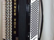 Hohner Atlantik (Pianotasten) Midi gerüstet, HEM Verstärker, Solton MS 4 Begleit Automat , stabiler Edelstahl Akkordeon Ständer nur €1.950 - Deggenhausertal