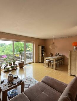 3 ZKB mit Balkon nebst Tiefgaragenstellplatz - Burgdorf (Landkreis Region Hannover)